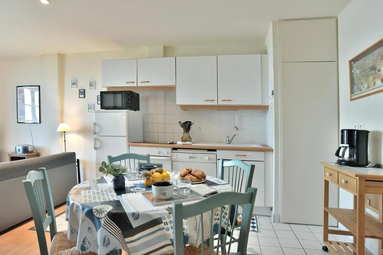 Apartment Les Pieds Dans Le Sable - Appt Vue Mer Saint-Cast-le-Guildo France